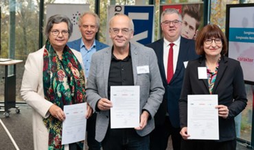 VIGO/Vincent van Gogh gaat structurele Nederlands-Duitse samenwerking aan in Euregionaal Netwerk Kinder- en Jeugdpsychiatrie VIGO/Vincent van Gogh gaat structurele Nederlands-Duitse samenwerking aan in Euregionaal Netwerk Kinder- en Jeugdpsychiatrie